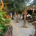Villa D\' Kebun With Free Fruits